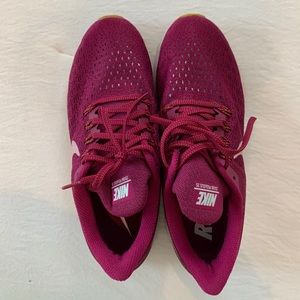 Nike Pegasus Zoom 35 Running Shoes